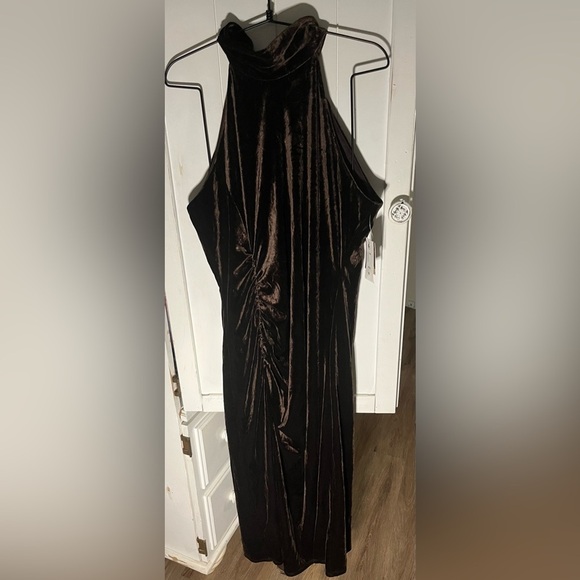 Taylor Dresses Halter Side Slit Chocolate Brown Velvet Gown - Picture 7 of 13